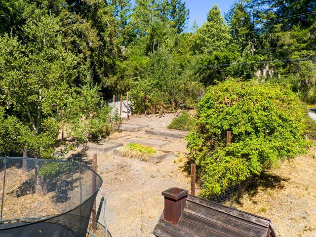 462 Quail Drive, Santa Cruz CA: https://media.crmls.org/mediaz/6e6852db-7304-4ae0-be29-b725f2987c98.jpg