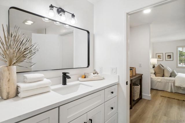 4174 Balboa Way, San Diego CA: https://media.crmls.org/mediaz/6e688a86-107c-4ed4-9615-6f2f7bf78118.jpg