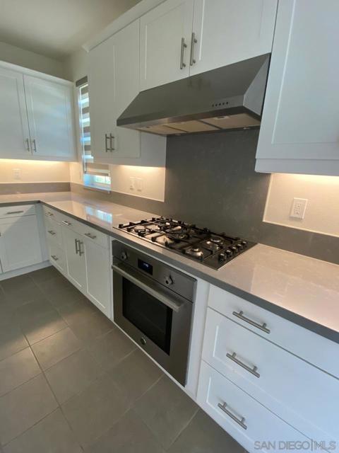 8005 Chalet Ln, Garden Grove CA: https://media.crmls.org/mediaz/6e68c169-aa8d-4570-9835-a405c045130e.jpg