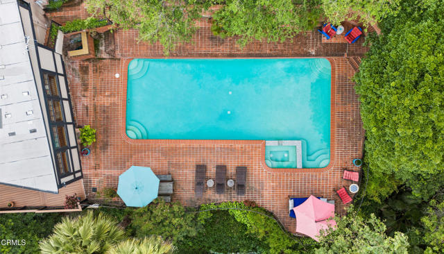 1602 Golf Club Drive, Glendale CA: https://media.crmls.org/mediaz/6e694abb-fa86-44c2-a75e-65b04392840c.jpg