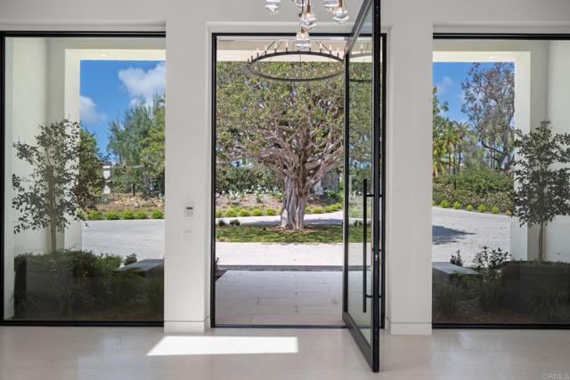 6497 99 Calle Del Alcazar, Rancho Santa Fe CA: https://media.crmls.org/mediaz/6e696d24-84e7-4611-a2cd-e972b97d832c.jpg