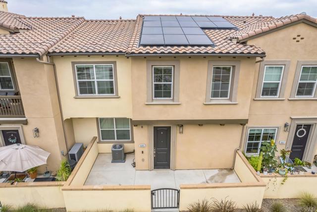 885 Blackstone, San Marcos CA: https://media.crmls.org/mediaz/6e69c132-ab4f-4b08-9515-26aee6fe5bea.jpg
