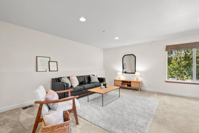 562 Cuesta Drive, Aptos CA: https://media.crmls.org/mediaz/6e6af8ea-9b29-4cf3-9c3f-013796df926f.jpg