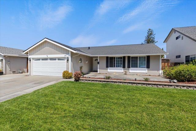 363 Conestoga Way, San Jose CA: https://media.crmls.org/mediaz/6e6b2f10-6f03-4b85-b05f-efb065781fb7.jpg