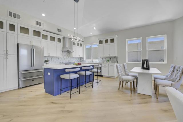 3805 Bobwhite Terrace, Fremont CA: https://media.crmls.org/mediaz/6e6bbdd5-ff5c-492b-8c16-d9eb8cf2909f.jpg