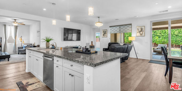 82850 Temescal Canyon Drive, Indio CA: https://media.crmls.org/mediaz/6e6c116f-5267-4bd9-87ff-69d30c51dded.jpg