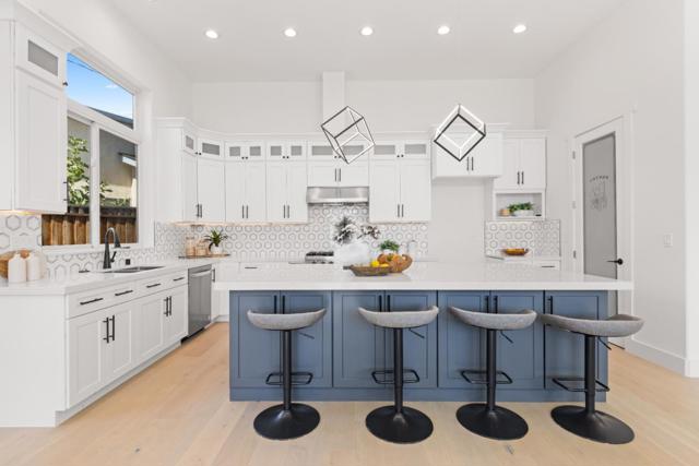 1094 Windsor Street, San Jose CA: https://media.crmls.org/mediaz/6e6cfda4-93e3-4078-ab1c-ab036d7a3b73.jpg