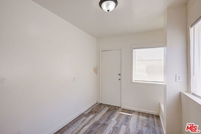 543 W 16th, San Pedro CA: https://media.crmls.org/mediaz/6e6d264f-b139-4862-a469-9fa0fcb88222.jpg