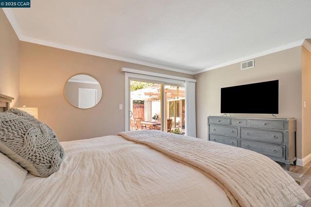 570 Zephyr Cir, Danville CA: https://media.crmls.org/mediaz/6e6ea199-2d5c-4e67-8d9c-b39c514390aa.jpg