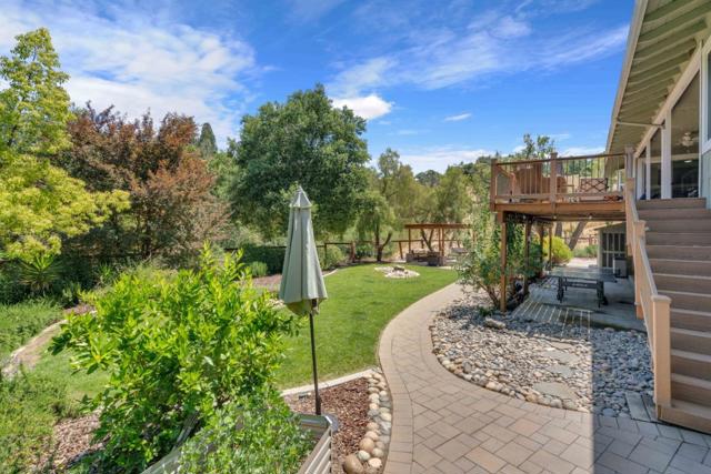 3480 White Oak Court, Morgan Hill CA: https://media.crmls.org/mediaz/6e6ee04a-53c6-4666-af93-cbe6a1ecea52.jpg