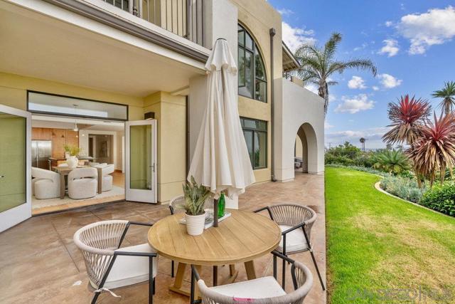 5420 La jolla Blvd., La Jolla CA: https://media.crmls.org/mediaz/6e701247-8581-4c9c-ba89-2b76e80c99aa.jpg