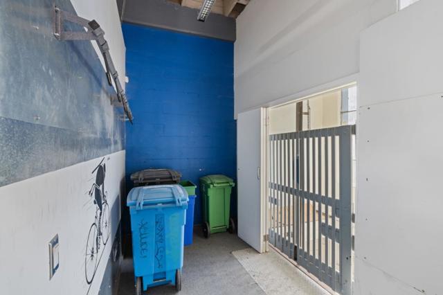 Image 44 of 52 For 1114 Howard Street