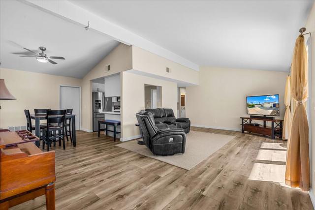 43035 Tennessee Avenue, Palm Desert CA: https://media.crmls.org/mediaz/6e7099ed-7680-40ff-b065-dfd29e2f7e35.jpg