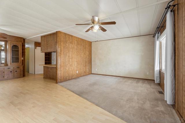 1212 H Street, Ramona CA: https://media.crmls.org/mediaz/6e72d784-1e27-4927-9912-08bded49c68a.jpg