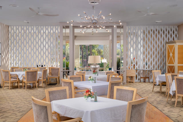 26 Lakeview Circle, Palm Springs CA: https://media.crmls.org/mediaz/6e739598-4ae8-4754-81c5-981b13640da6.jpg