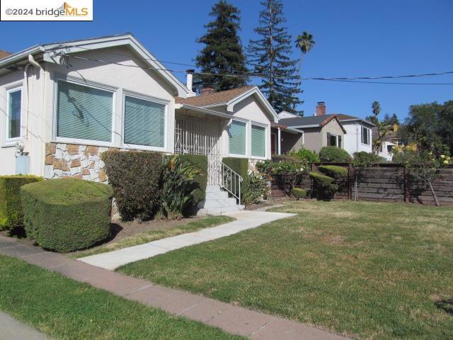 7512 Sunkist Dr, Oakland, California 94605, 3 Bedrooms Bedrooms, ,1 BathroomBathrooms,Single Family Residence,For Sale,Sunkist Dr,41072422