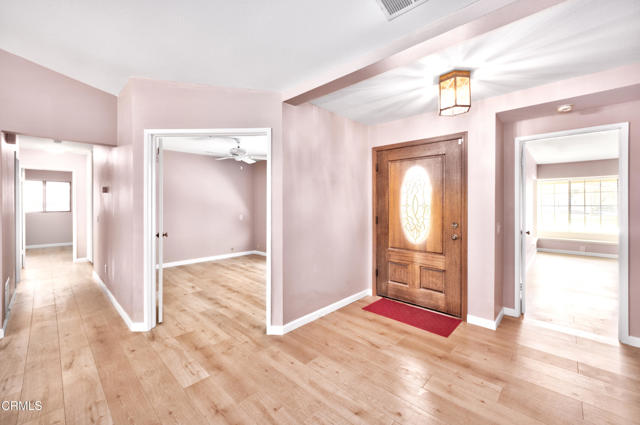 Detail Gallery Image 4 of 17 For 9085 Mccloud Dr, Ventura,  CA 93004 - 2 Beds | 2 Baths