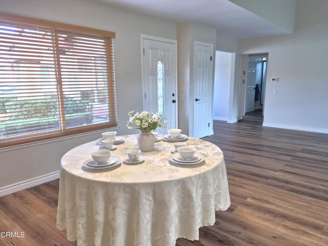 34120 Village 34, Camarillo CA: https://media.crmls.org/mediaz/6e74806e-815d-4200-9c56-12e94178d5e3.jpg