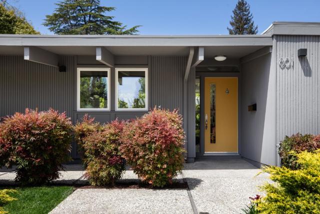 801 Talisman Drive, Palo Alto CA: https://media.crmls.org/mediaz/6e754515-f8ce-4fa9-948d-9cc386be7f29.jpg