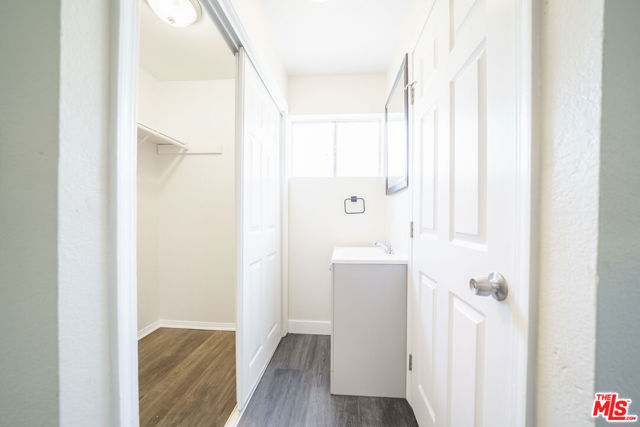 10376 Wilmington Avenue, Los Angeles CA: https://media.crmls.org/mediaz/6e759980-9fbc-485b-9ae8-9da94ab1a921.jpg