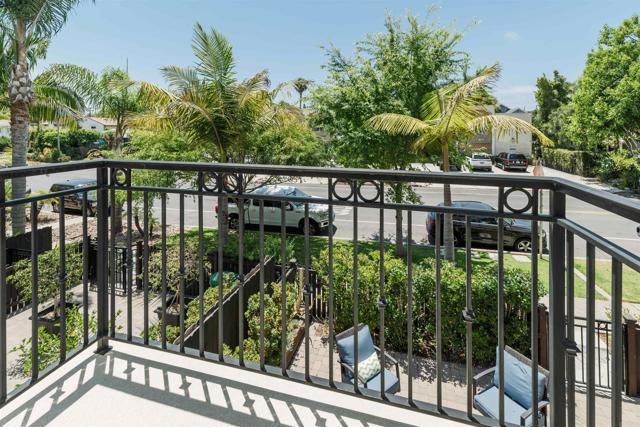 Detail Gallery Image 24 of 39 For 4057 Lamont St, San Diego,  CA 92109 - 3 Beds | 2/1 Baths