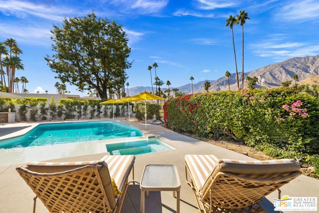 2367 S Yosemite Drive, Palm Springs CA: https://media.crmls.org/mediaz/6e7638b1-655a-4409-85c3-10a8e2352fa1.jpg