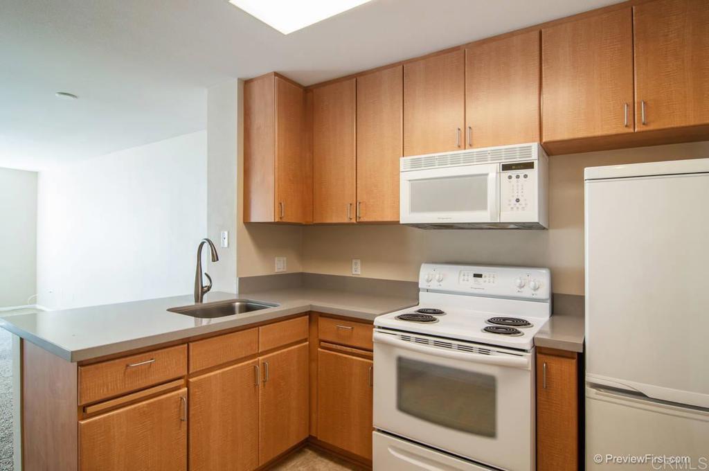 1435 India Street - photo 4