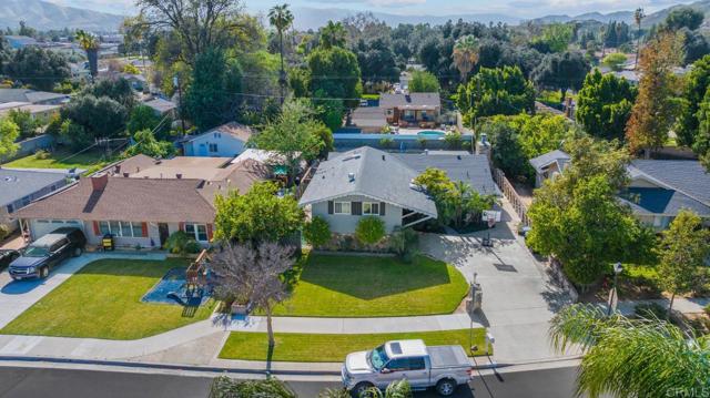 Detail Gallery Image 3 of 26 For 4064 Acacia St, Riverside,  CA 92503 - 4 Beds | 2 Baths