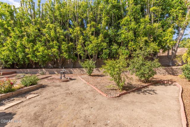 2927 Shirley Drive, Newbury Park CA: https://media.crmls.org/mediaz/6e775658-629a-4c2d-9d27-2b3afdd5935b.jpg