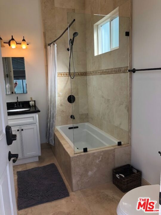 10521 ALMAYO Avenue, Los Angeles CA: https://media.crmls.org/mediaz/6e775aa0-87ef-4299-93f2-9f4897c83af1.jpg