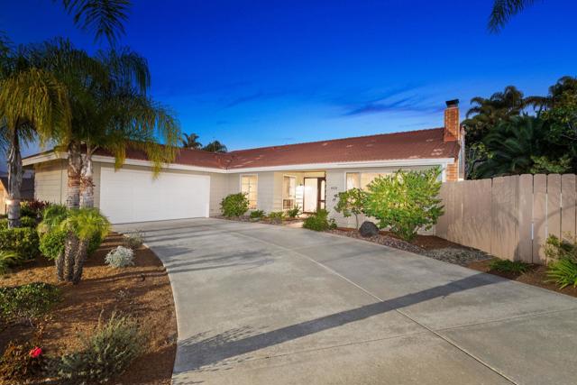 6221 BRYNWOOD COURT, San Diego CA: https://media.crmls.org/mediaz/6e788ed8-7145-4a75-bea9-2db1b17a6273.jpg