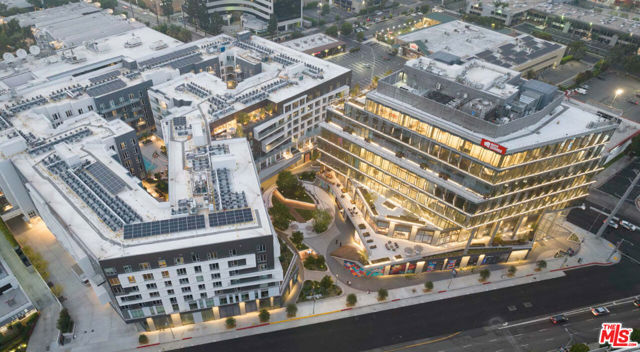 12121 W Olympic Boulevard, Los Angeles CA: https://media.crmls.org/mediaz/6e791111-4618-4d9d-88d7-993e99e75924.jpg