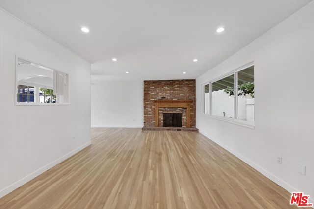 16420 Minnehaha Street photo 8