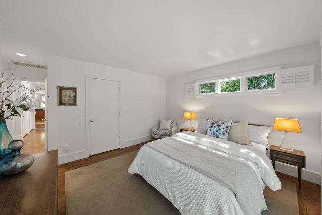 1634 Hollingsworth Drive, Mountain View CA: https://media.crmls.org/mediaz/6e7ab0dd-2ab8-435a-aad1-4e36b034e9c6.jpg