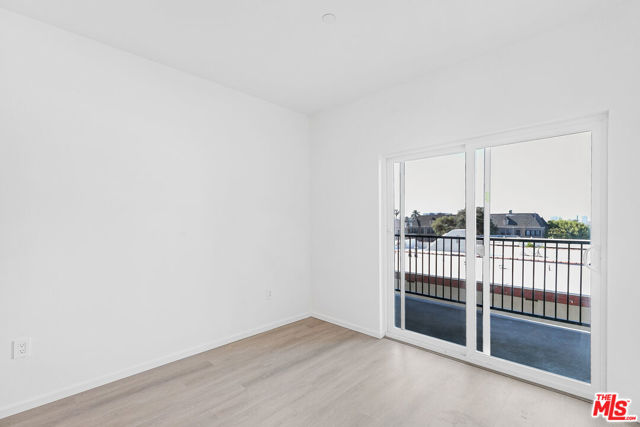1227 N Berendo Street, Los Angeles CA: https://media.crmls.org/mediaz/6e7ae527-f40e-4a38-b629-e0c5b03aed60.jpg