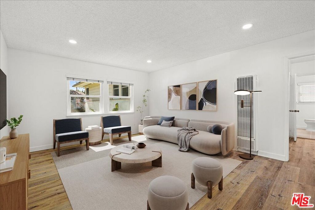 5845 Bowcroft Street #4