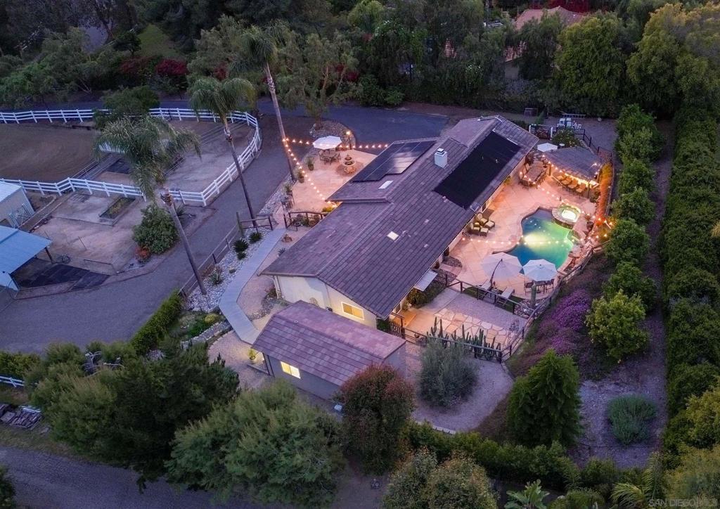 1045 Capra Way