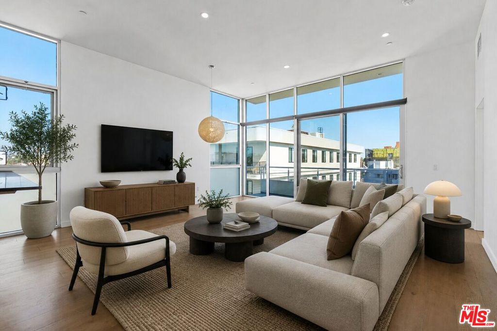 12770 Caswell Avenue #403