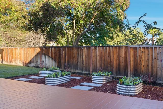 422 Liquidambar Way, Sunnyvale CA: https://media.crmls.org/mediaz/6e7c4d94-cfc4-49ef-9313-91e27a4ea545.jpg