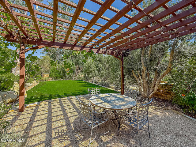 31145 Lobo Vista Road, Agoura Hills CA: https://media.crmls.org/mediaz/6e7dd2c5-ca2c-4988-9dd7-9f93c3328cde.jpg