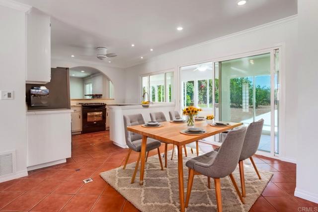 12919 Evalyn Place, Poway CA: https://media.crmls.org/mediaz/6e7dd71f-d17e-4fe6-b9c1-b0f658519c72.jpg