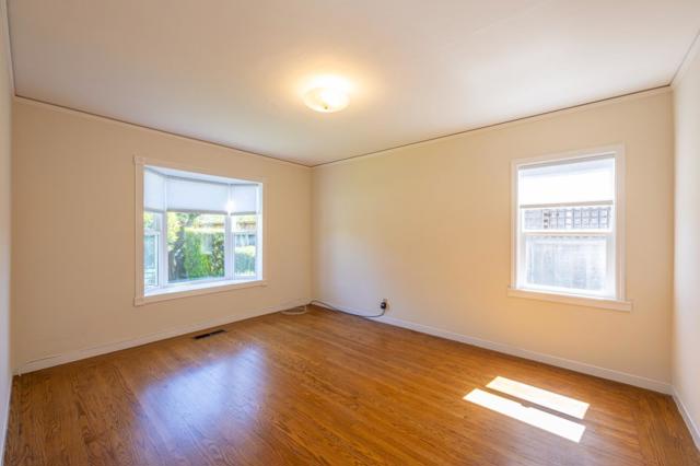 348 31st Avenue, San Mateo CA: https://media.crmls.org/mediaz/6e7ecc0c-d050-4b88-baa4-c2bd5768ef66.jpg