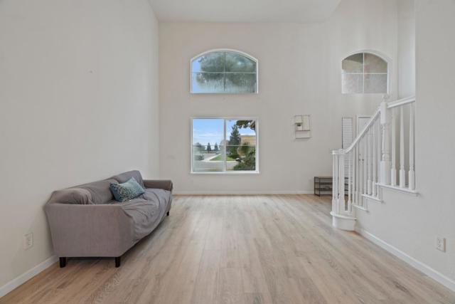 1697 Via Milano Drive, Gustine CA: https://media.crmls.org/mediaz/6e7f1b6d-6146-4d50-95df-9478499a0fd6.jpg