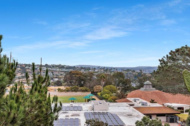 Detail Gallery Image 15 of 36 For 650 E Solana Cir, Solana Beach,  CA 92075 - 2 Beds | 1/1 Baths