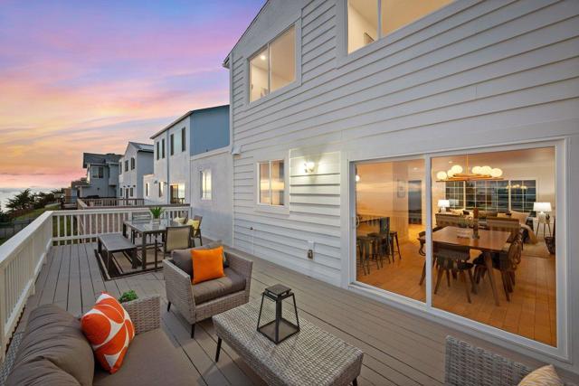 170 Beachview Avenue, Pacifica CA: https://media.crmls.org/mediaz/6e7fdc76-50b7-4bbc-b7d3-f790ba7aad29.jpg