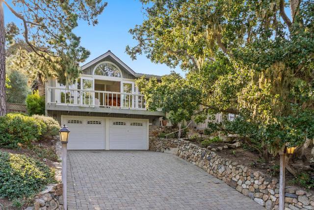 176 Sonoma Lane, Carmel CA: https://media.crmls.org/mediaz/6e8118ff-625c-47ad-af6e-712969ca4370.jpg