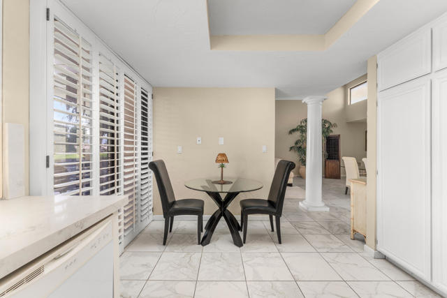 130 Don Miguel Circle, Palm Desert CA: https://media.crmls.org/mediaz/6e817ec3-6188-4289-974c-d898a8240426.jpg