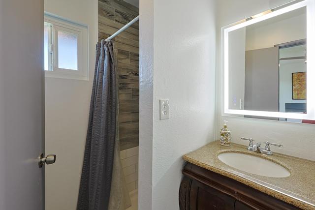 Detail Gallery Image 17 of 26 For 2437 D St, National City,  CA 91950 - 3 Beds | 2 Baths