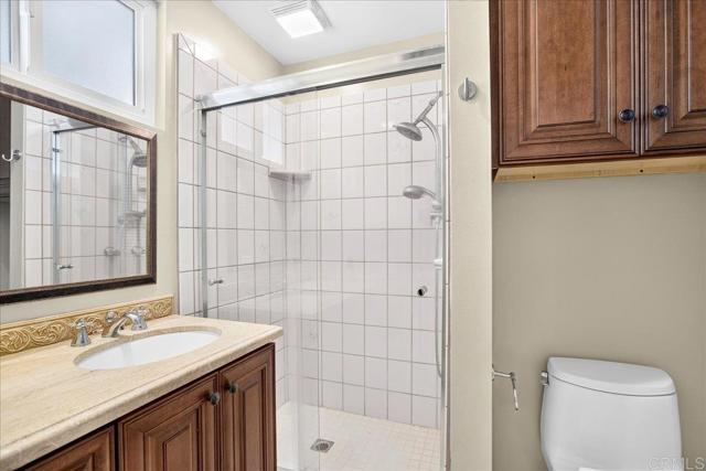 183 Sandberg Street photo 23