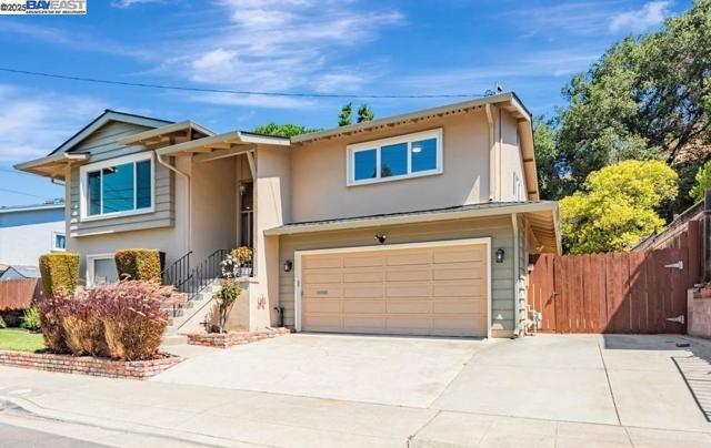 32072 Chicoine Ave, Hayward CA: https://media.crmls.org/mediaz/6e8487b9-44e4-4a76-bc82-6dacc4173596.jpg